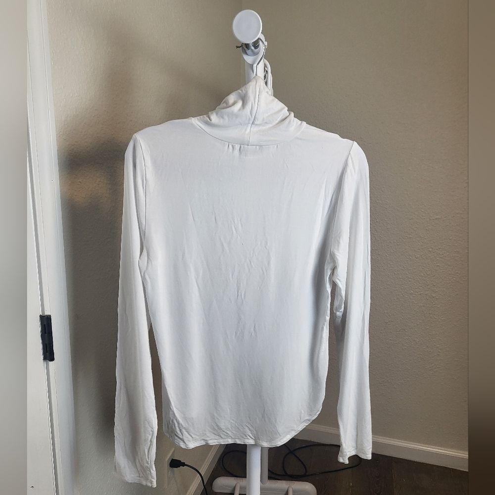 Babaton Aritzia White Everyday Long Sleeve Turtleneck Blouse XL - Picture 2 of 4